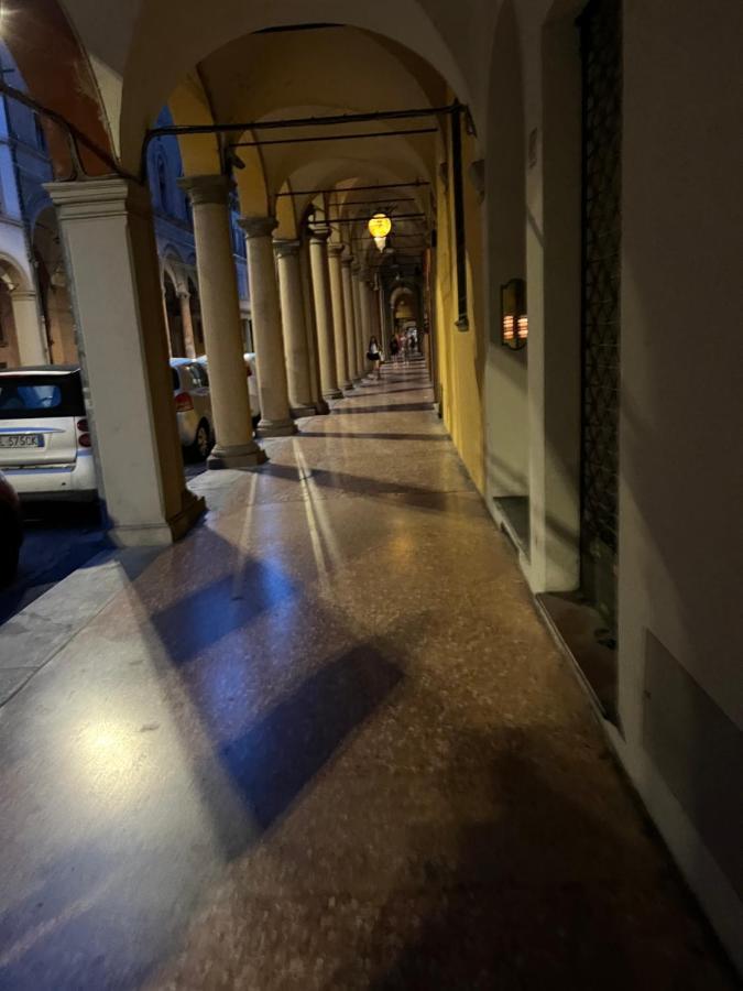 Moonlight Centro Bologna Hotel Exterior photo